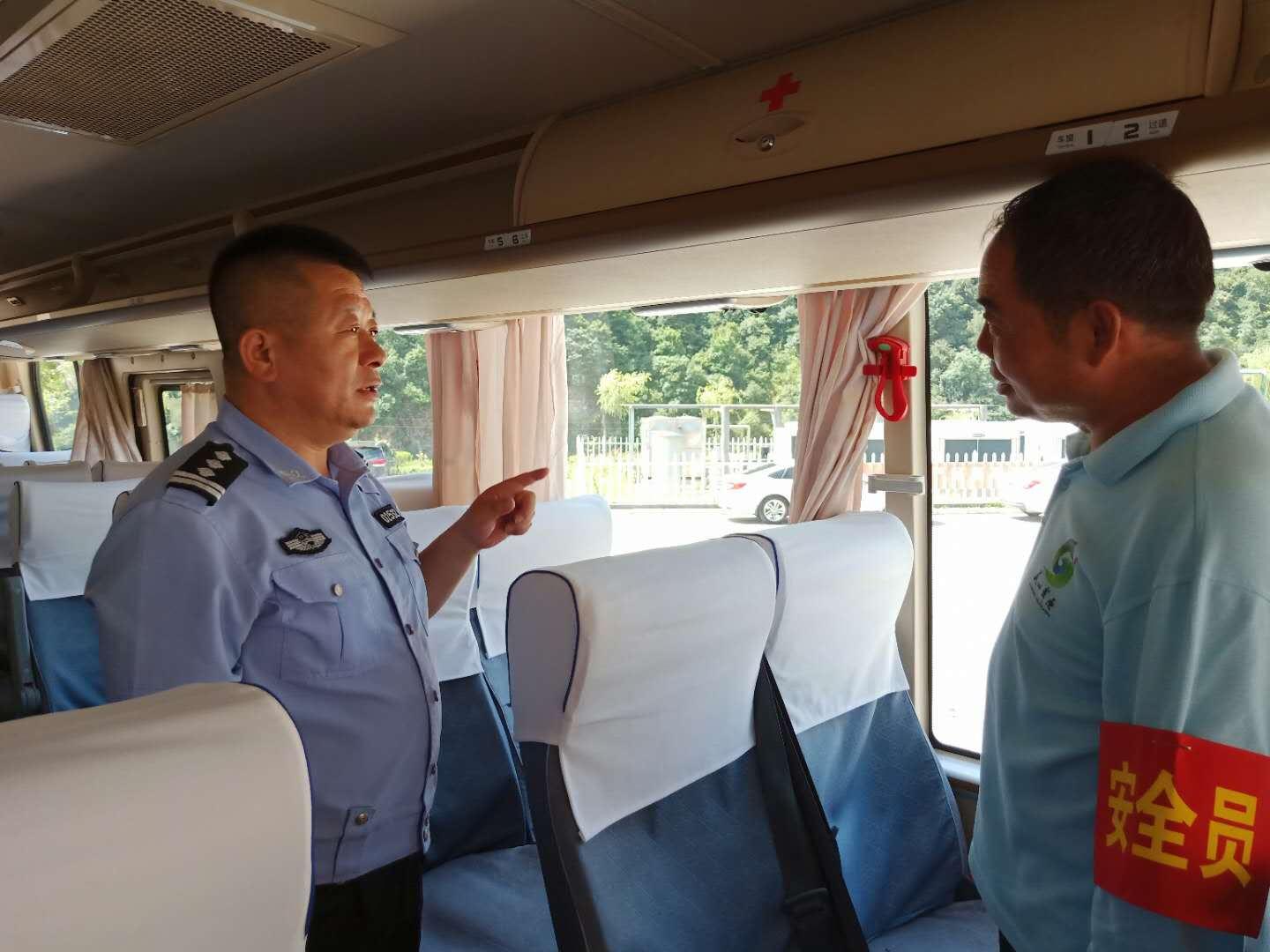 隴縣最新客運探索，小巷中的特色小店故事